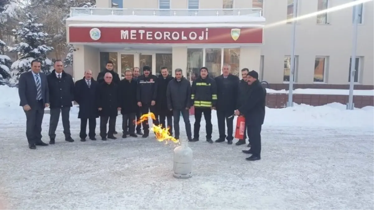 Meteoroloji 12. Bölge Müdürlüğünde Yangın Eğitimi ve Tatbikatı Gerçekleştirildi