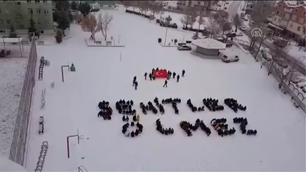 Öğrencilerden Teröre Anlamlı Tepki