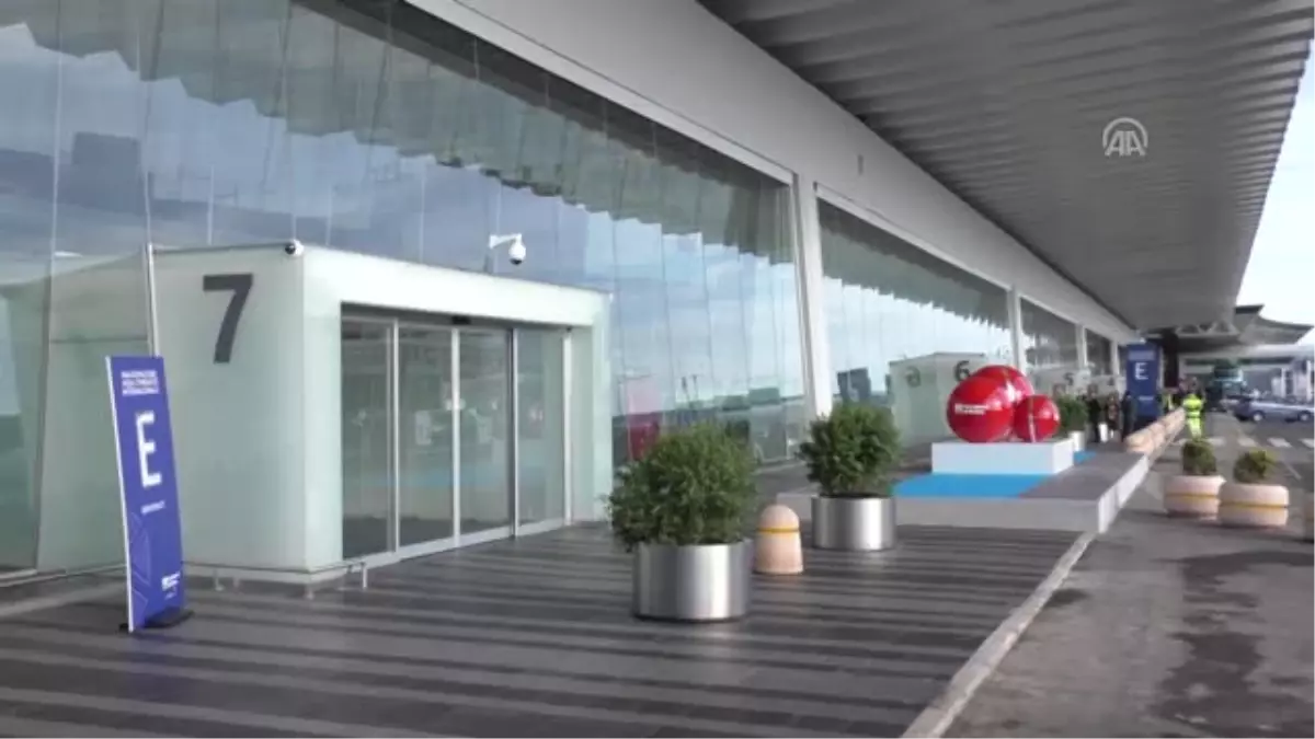 Roma Havalimanına Yeni Terminal Binası - Roma