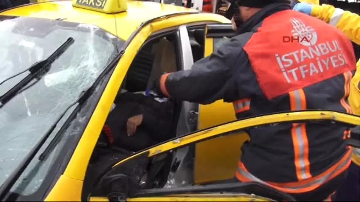 Sabiha Gökçen Havalimanı Sapağında Trafik Kazası: 1 Ağır Yaralı