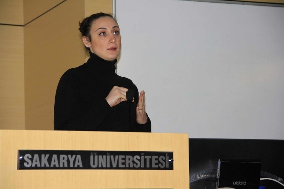 Sakarya Üniversitesin\'de Çocukların Zihinsel Gelişimi Konuşuldu
