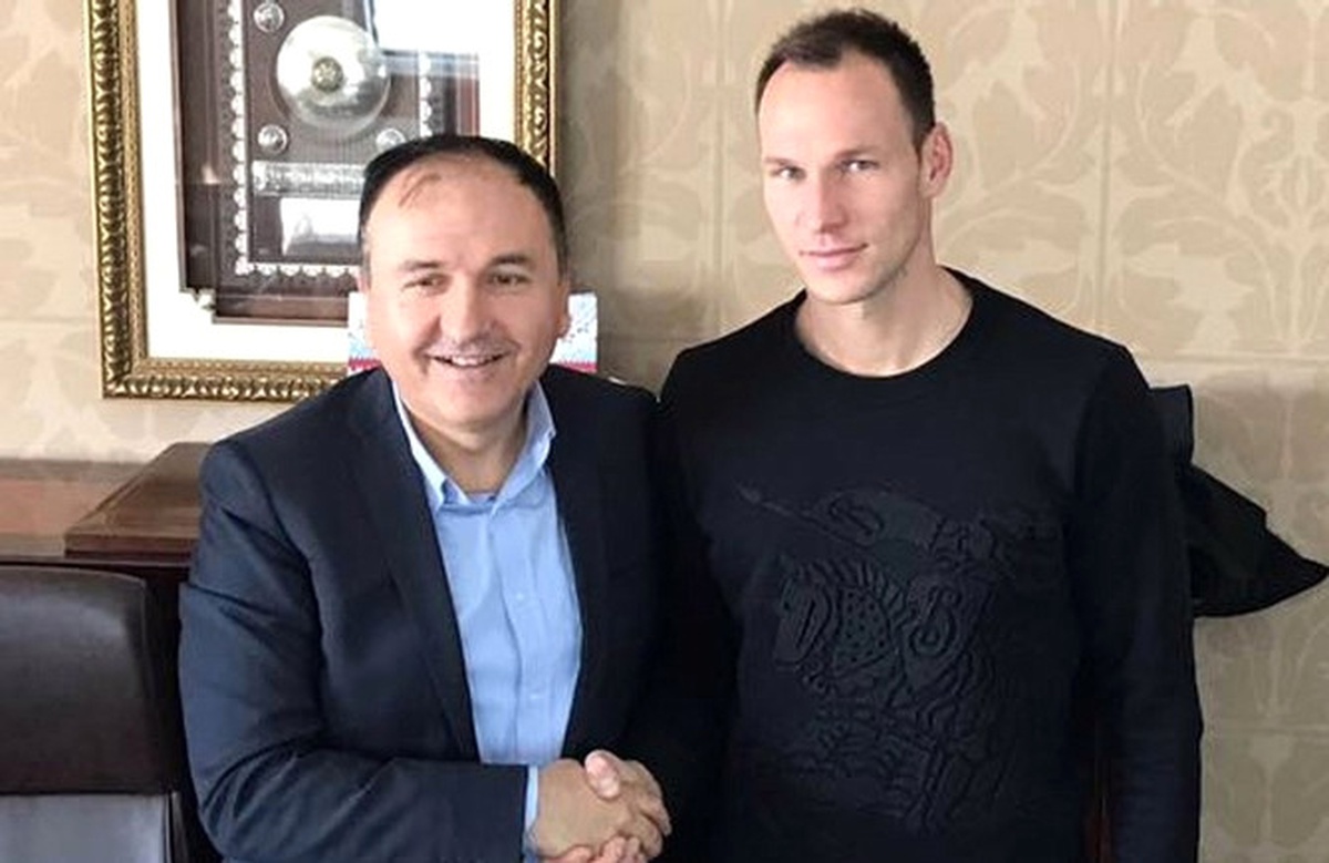 Sivasspor Dejan Kelhar ile 6 Aylık Sözleşme İmzaladı