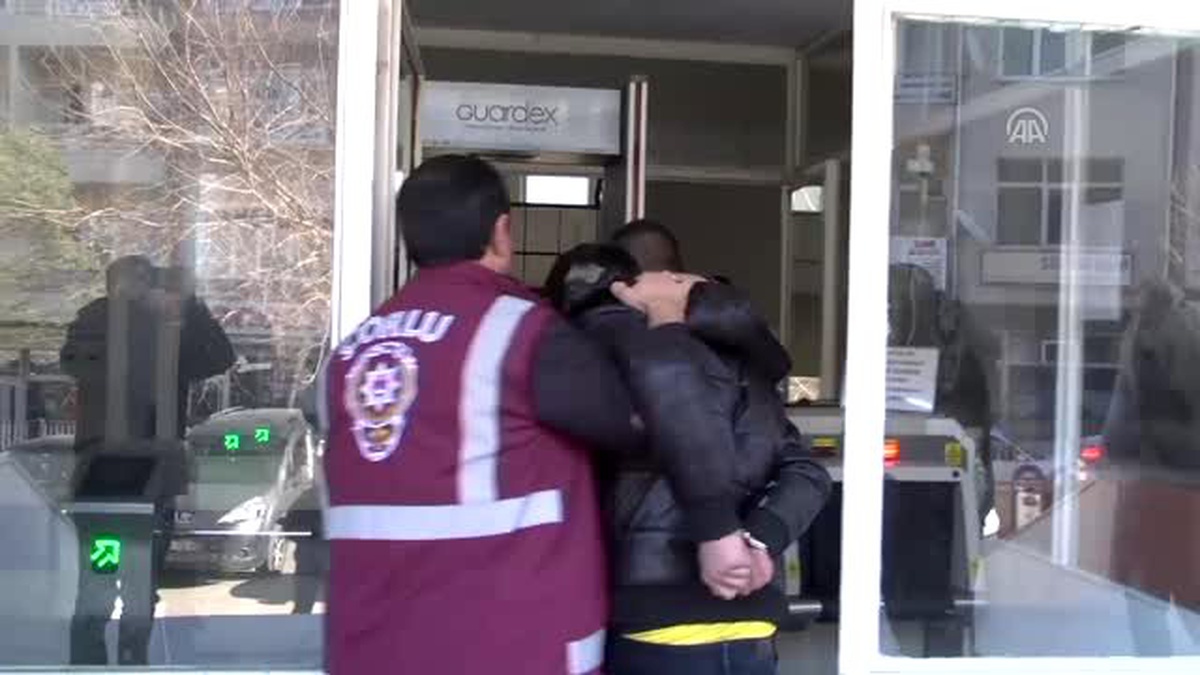 Sosyal Medyada Terör Propagandasına Gözaltı