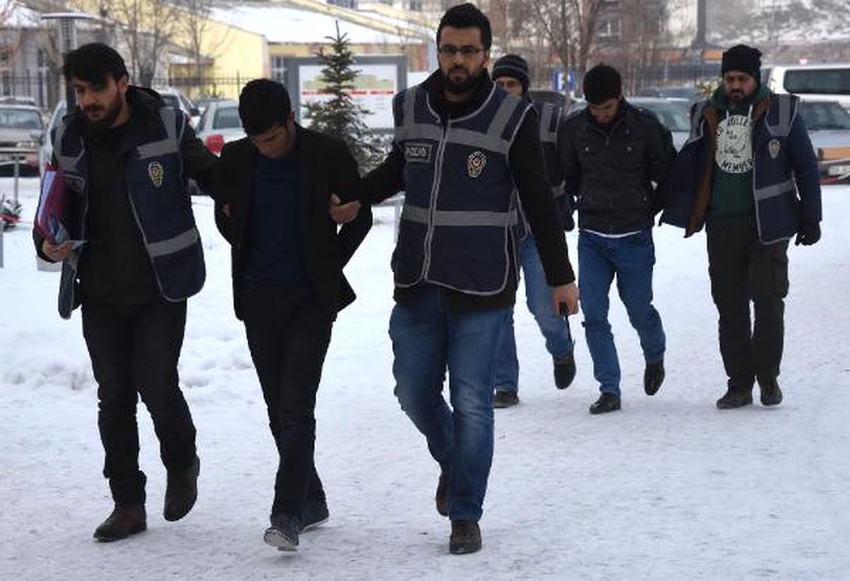 Telefon Dolandırıcıları Suçüstü Yakalandı