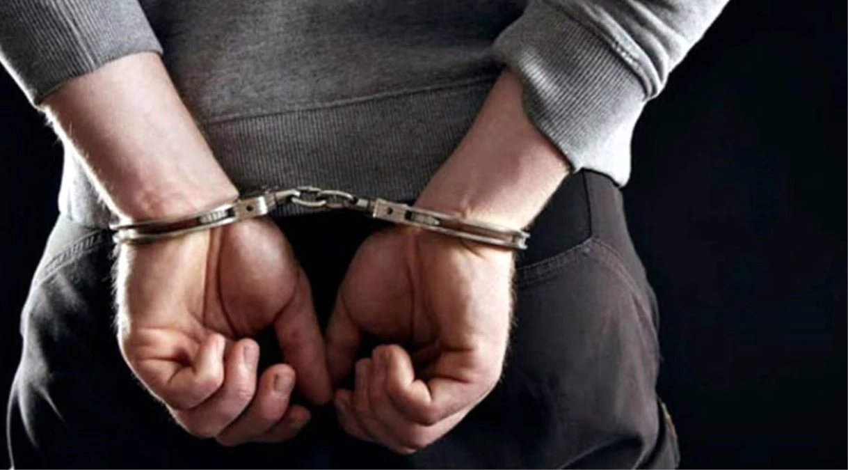 Trabzon\'da 4 Kişi Uyuşturucu Tacirliğinden Tutuklandı