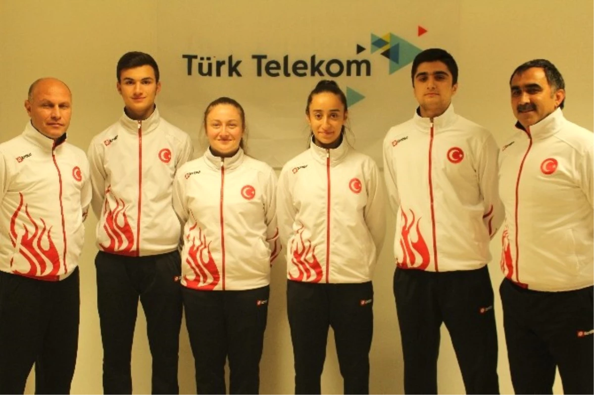 Türk Telekom Badminton\'dan Türkiye\'ye 16 Madalya