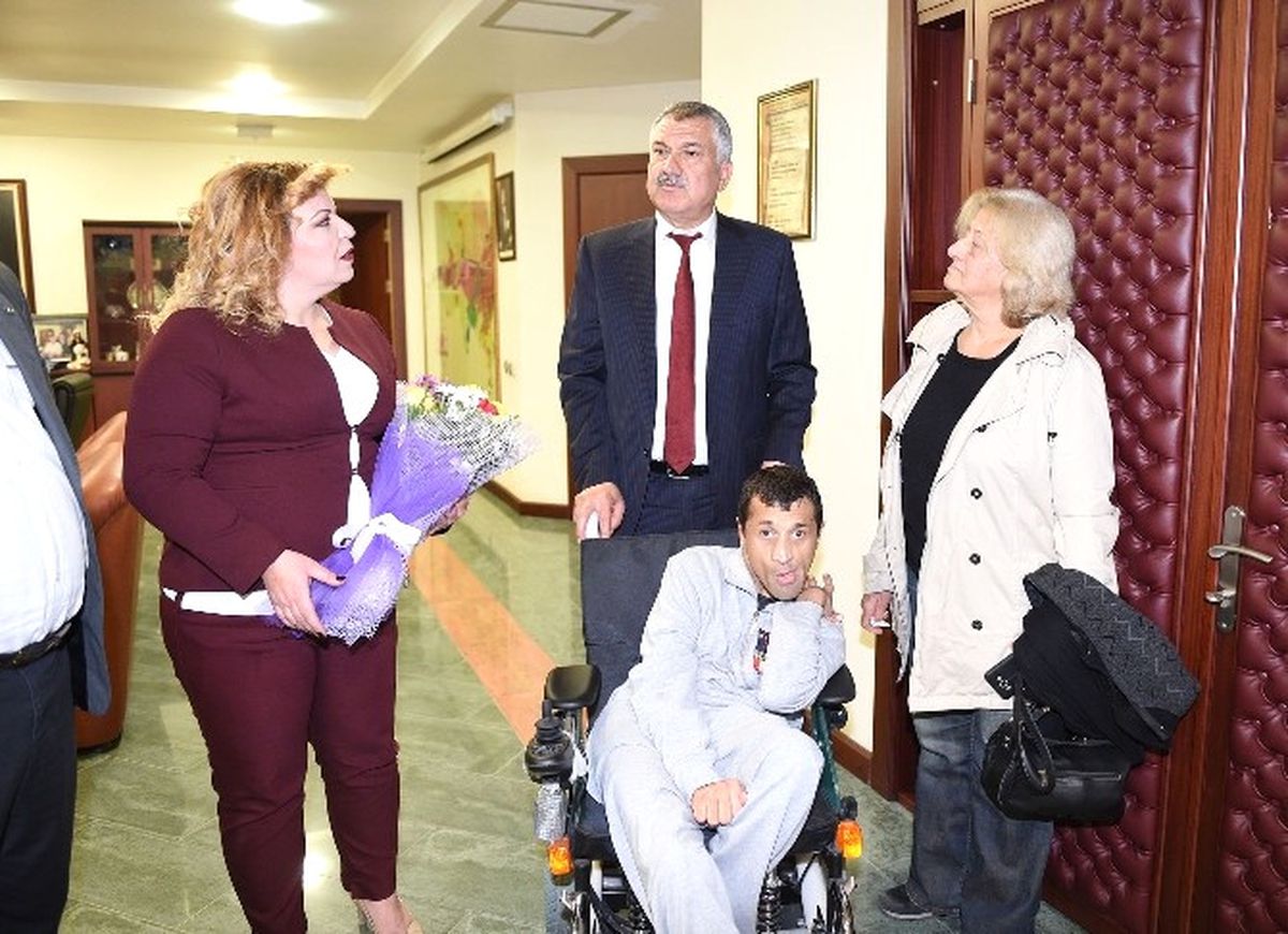 Başkan Karalar Engelli Genci İkinci Kez Mutlu Etti
