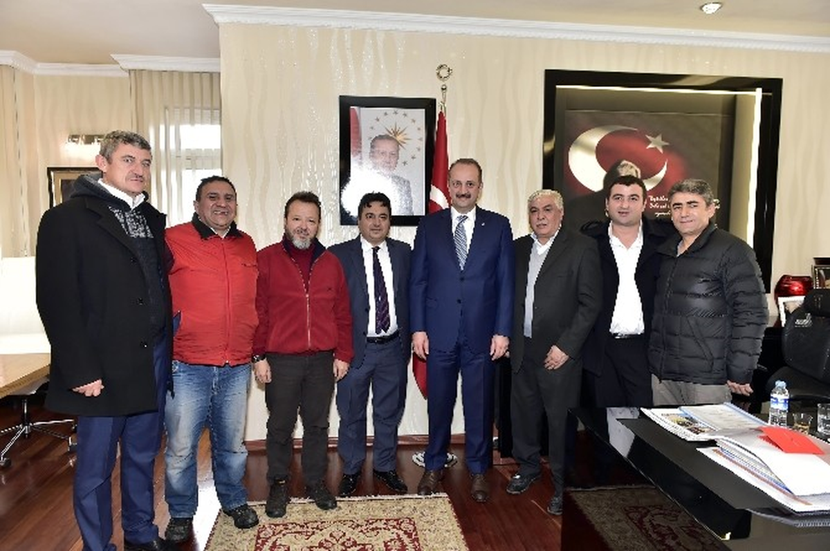 Bazlambaçlılar\'dan Mamak Belediye Başkanı Akgül\'e Tanışma Ziyareti