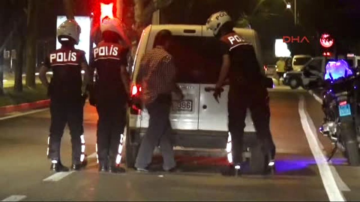 Bursa\'da Fuhuş Operasyonu: 17 Gözaltı