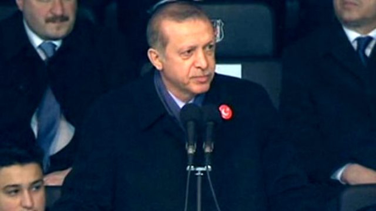 Cumhurbaşkanı Erdoğan Maç Öncesi Tribünde Konuştu