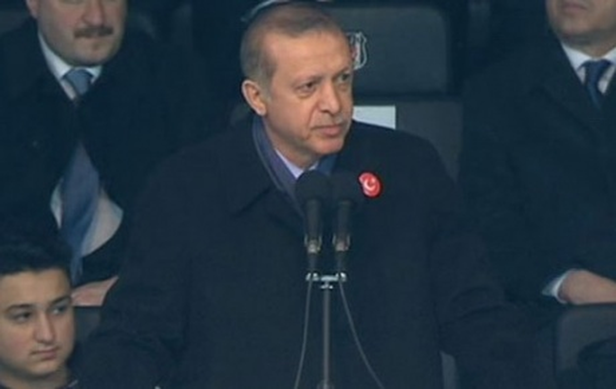 Cumhurbaşkanı Erdoğan Maç Öncesi Tribünde Konuştu
