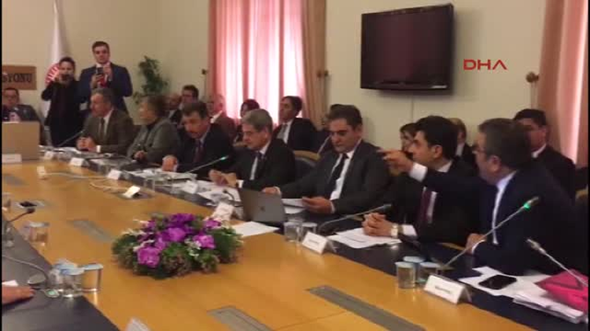 Darbe Komisyonu Başkanı Petek Ile CHP\'li Tanrıkulu Arasında Tartışma