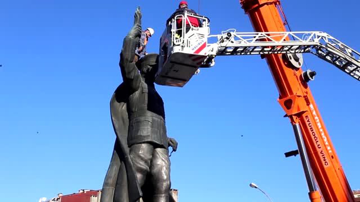 Dha Ankara- CHP\'li Aydın: Bu Kara Günü Unutmayacağız, Halkımız Ulu Önder\'ine Her Zaman Sahip Çıkacak