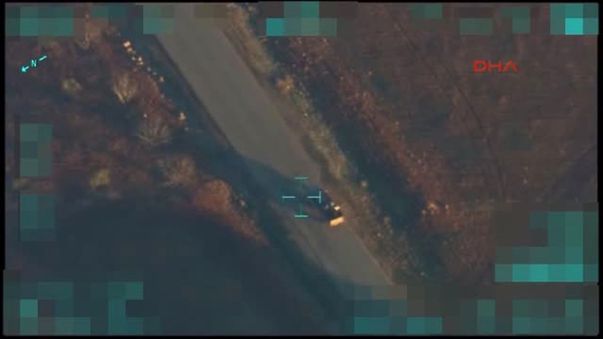 El Bab\'ta Düzenlenen Hava Harekatı ve Topçu Ateşi Ile Deaş\'a Ait Araçların Imha Edilme Anı