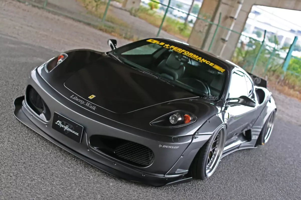 Ferrari F430\'a Liberty Walk İmzası