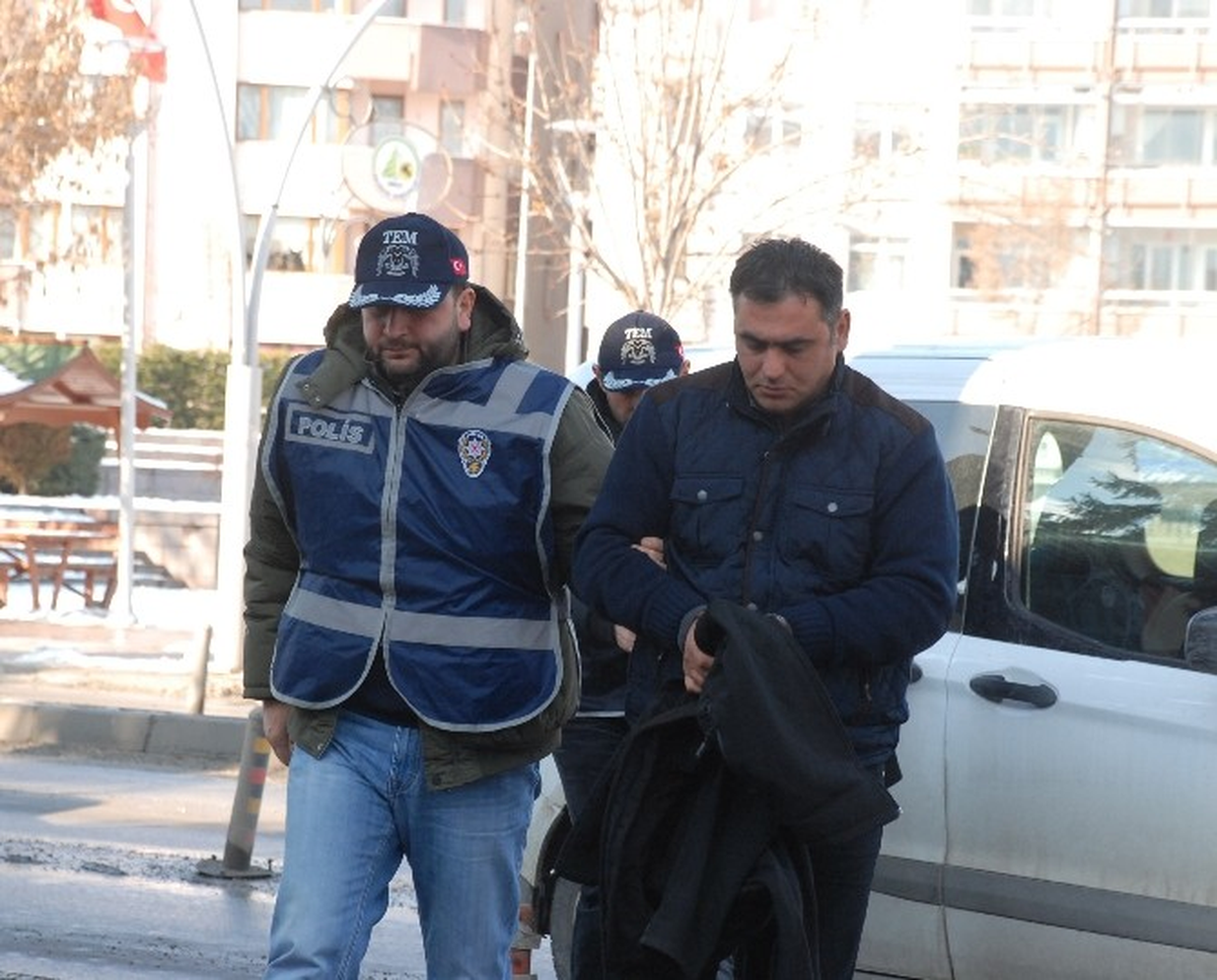 Fetö\'den Gözaltına Alınan Askerler Adliyeye Sevk Edildi