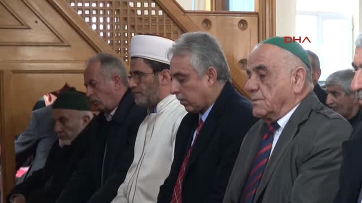 Hakkari Valisi Toprak, Annesi Için Mevlit Okuttu