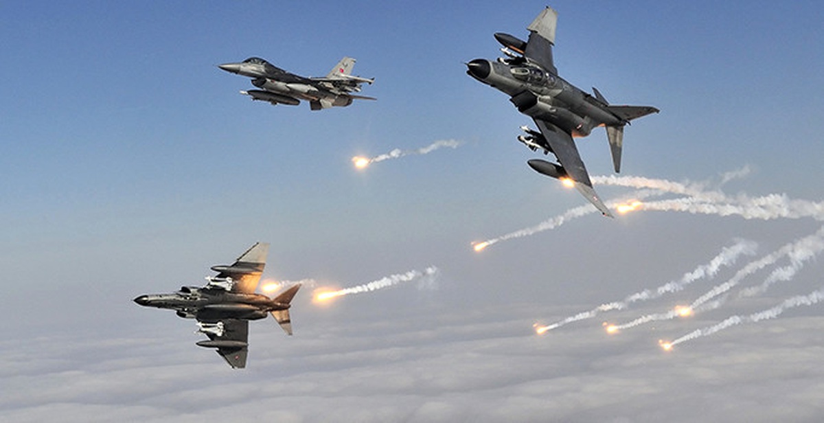 Hava Harekatıyla Deaş\'a Ait Bombalı Aracın İmha Edilme Anı