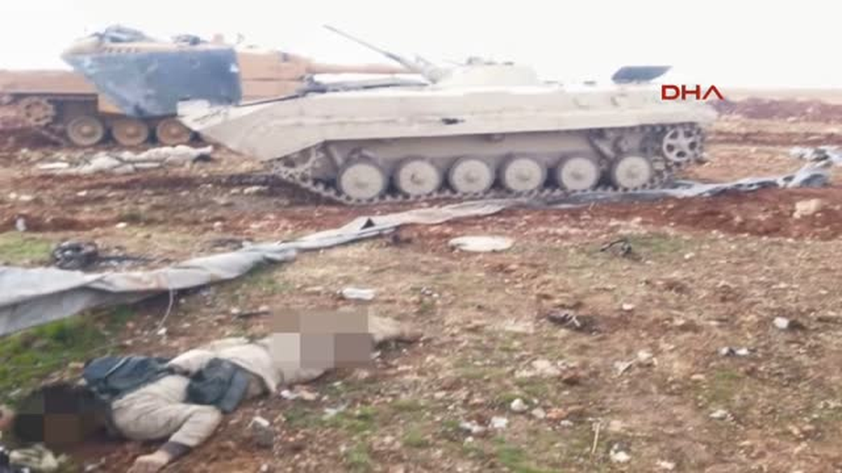 Kilis - Canlı Bomba Yeleği Giren Deaş\'lı Teröristler Mevzilere Gelerek Kendillerini Patlatıyor