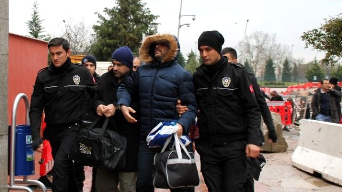 Kocaeli\'de Fetö Operasyonu: 21 Gözaltı