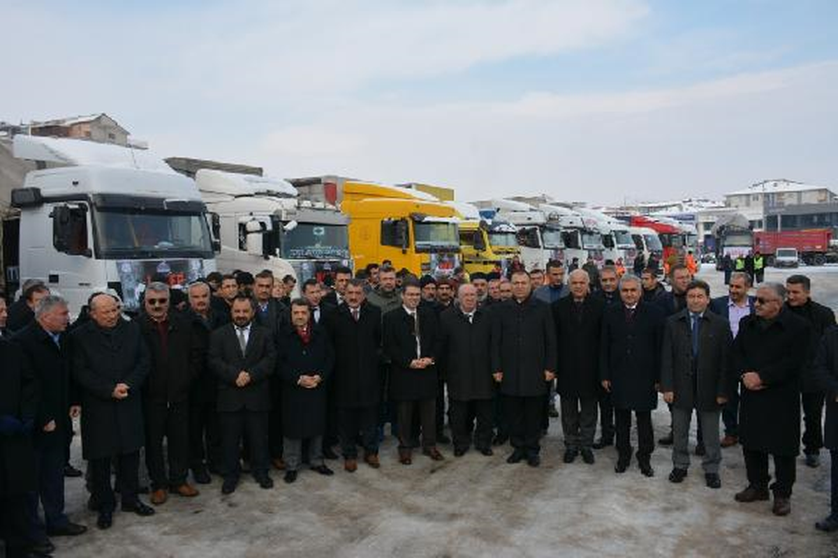 Malatya\'dan Halep\'e 25 Tır\'lık Yardım Konvoyu