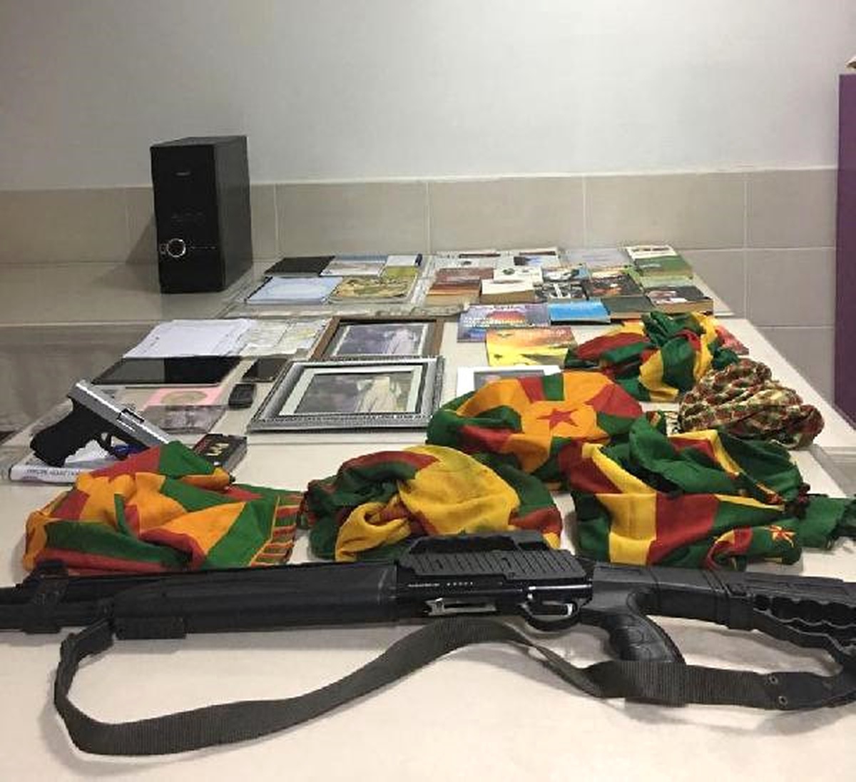 Menderes\'te PKK Operasyonu: 1 Gözaltı