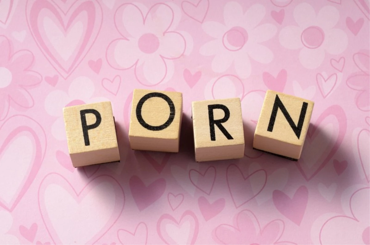 Porno İsteyene Ekstra Ödeme Şartı!