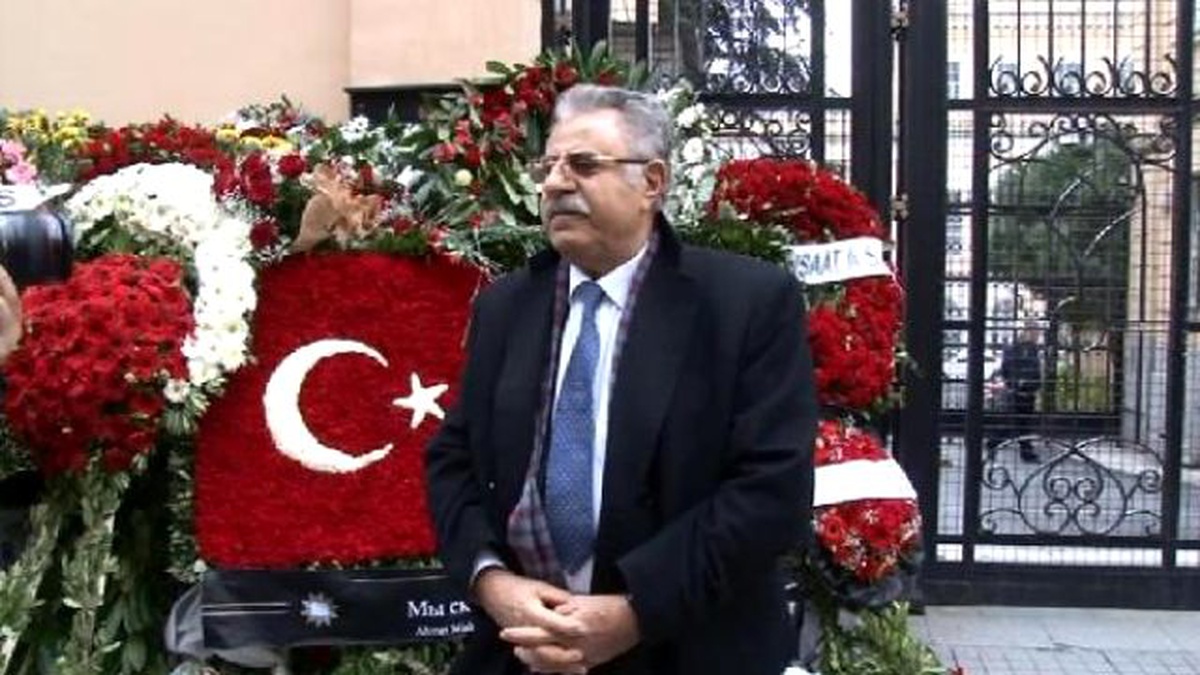 Rus Büyükelçi Karlov\'un Silahlı Saldırı Sonucu Öldürülmesi