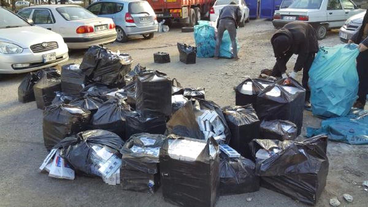 Şanlıurfa\'da, 42 Bin Paket Kaçak Sigara Ele Geçirildi