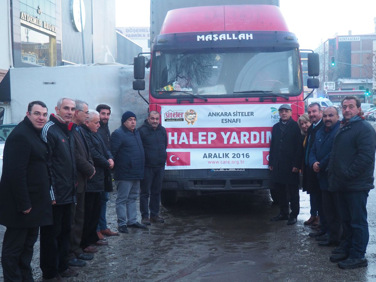 Sitelerden Halep\' E Yardım Eli