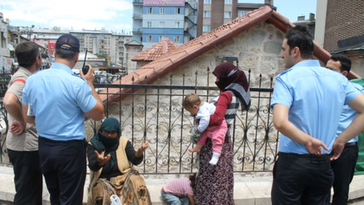 Sivas\'ta Çocuk Dilencilere Yönelik Çalışma