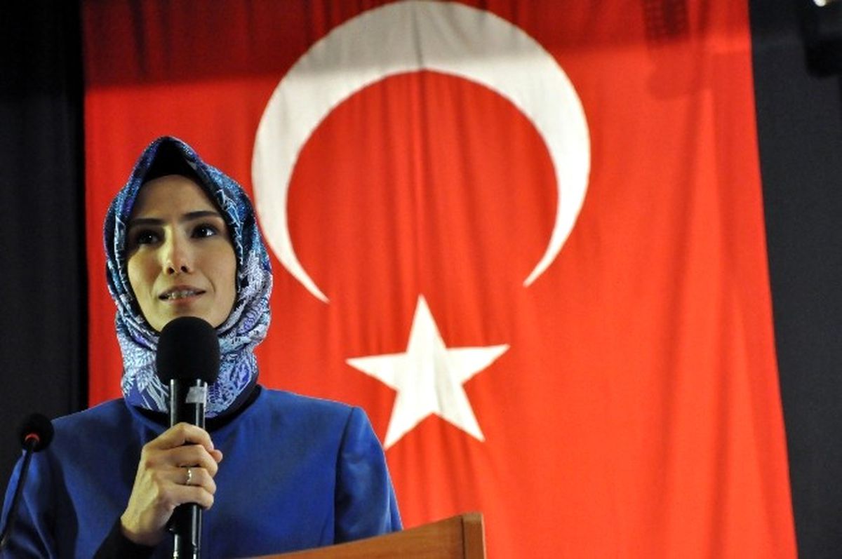 Sümeyye Erdoğan Bayraktar İzmir\'de Öğrencilerle Buluştu