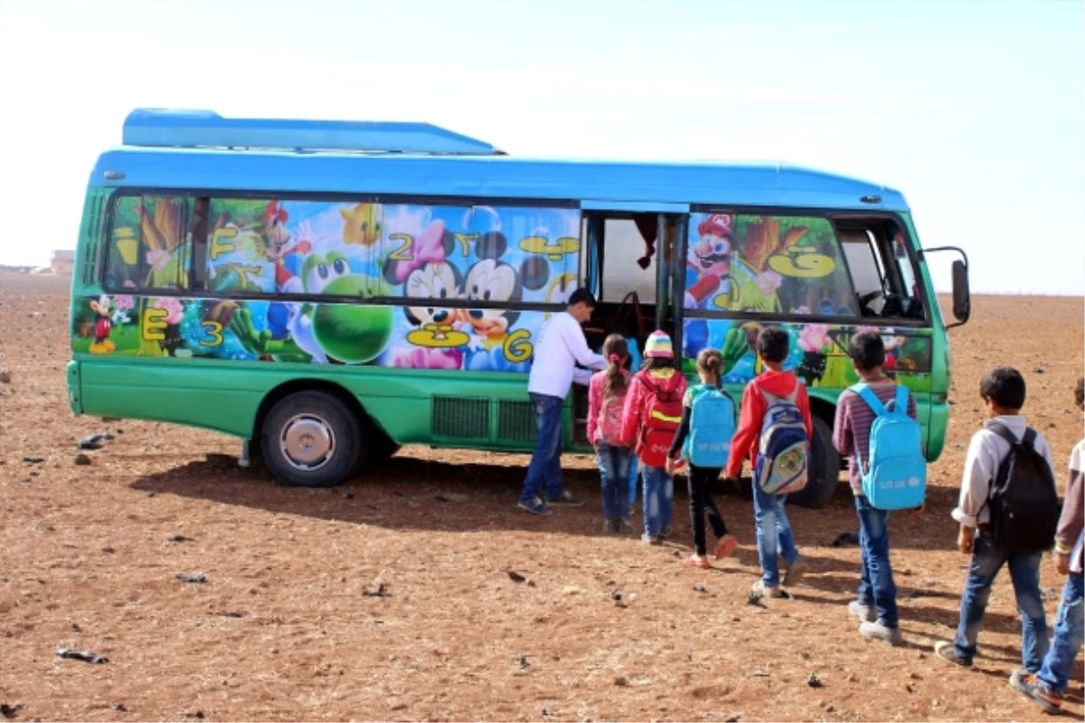 Suriye\'de Eğitim İçin Yeni Bir Alternatif: "Mobil Okul"