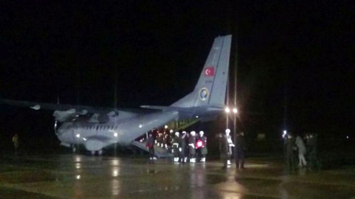 Suriye Şehitleri Özüpek ve Acar\'ın Cenazeleri Memleketlerinde