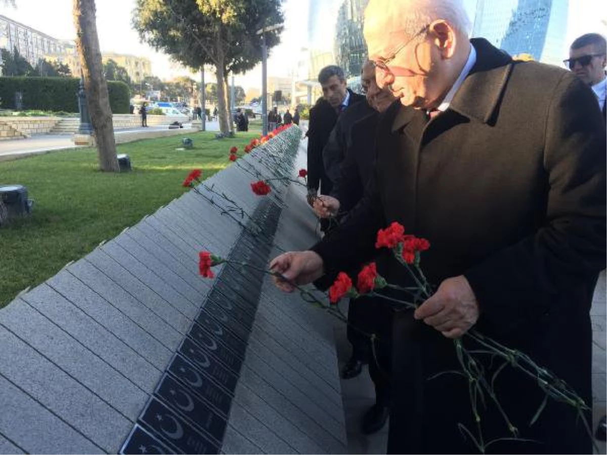 TBMM Başkanı Kahraman, Haydar Aliyev\'in Mezarını Ziyaret Etti