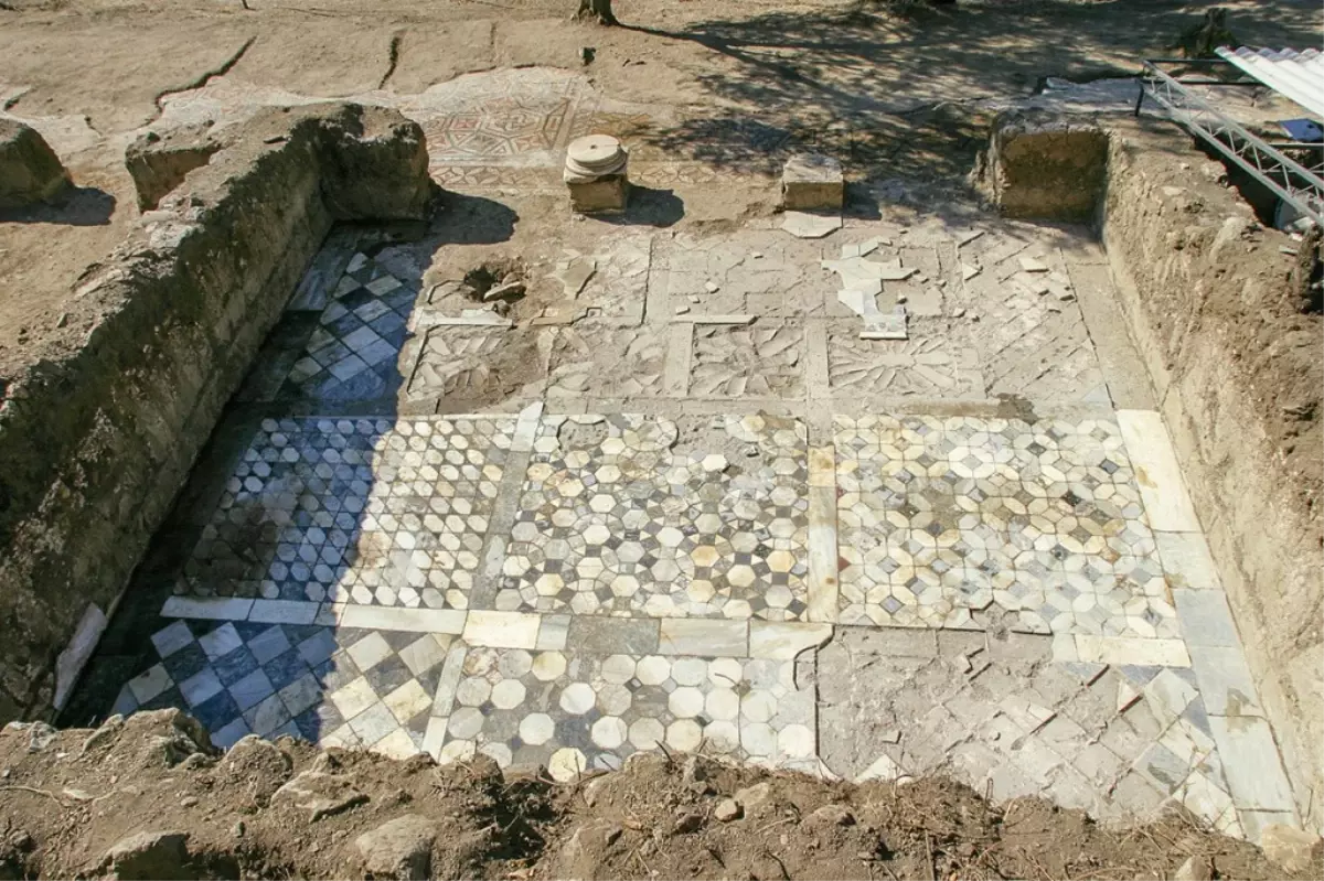 Üniversite Öğrencileri, Antandros Kazı Yerini Gezdi