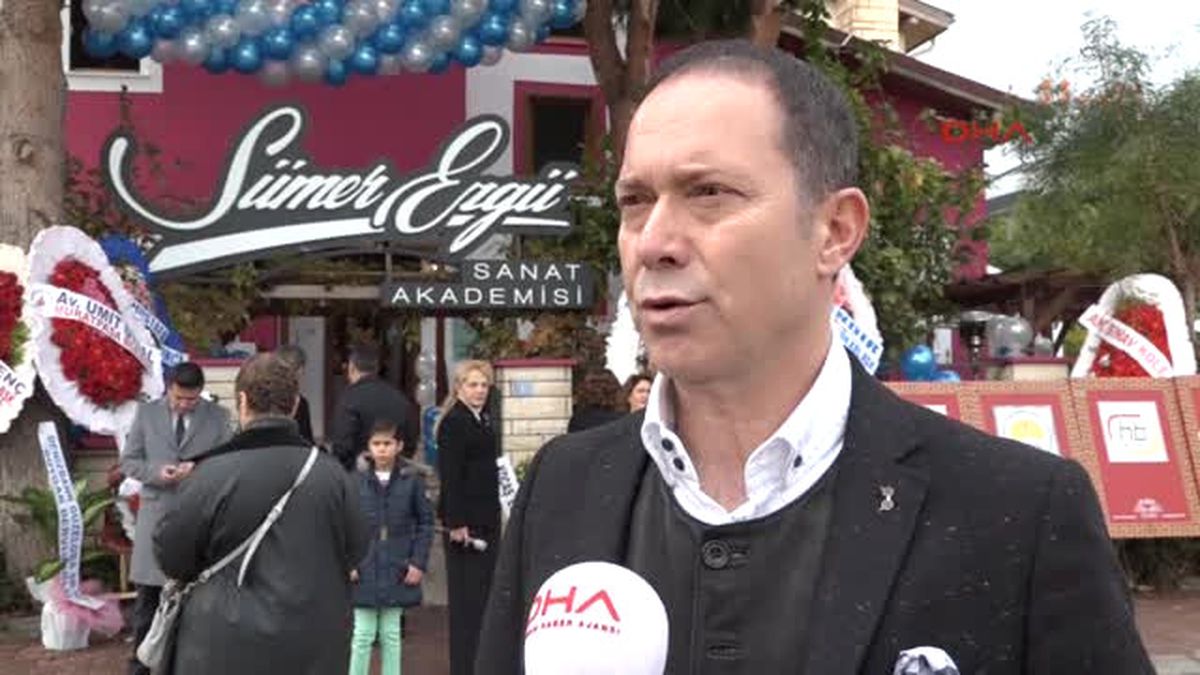 Antalya Bakan Çavuşoğlu, Sümer Ezgü Sanat Akademisi\'ni Açtı