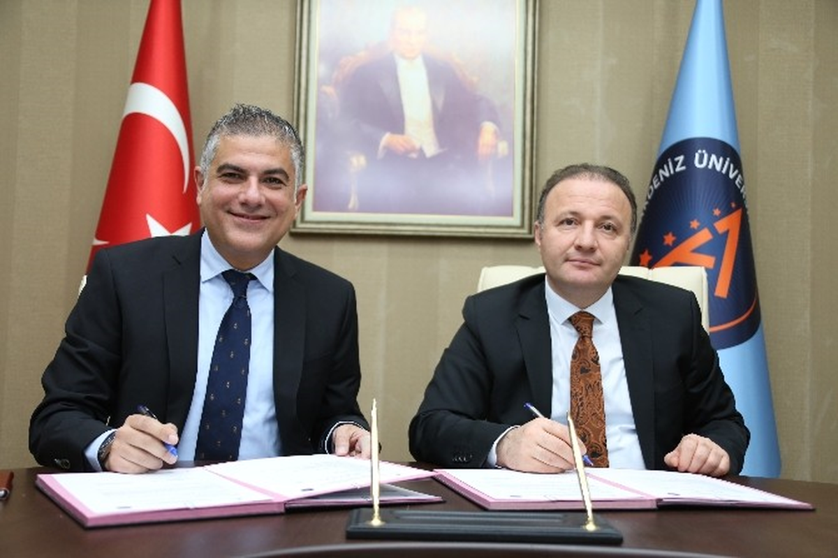 Aü\'den Öğrencileri Uygulama Desteği