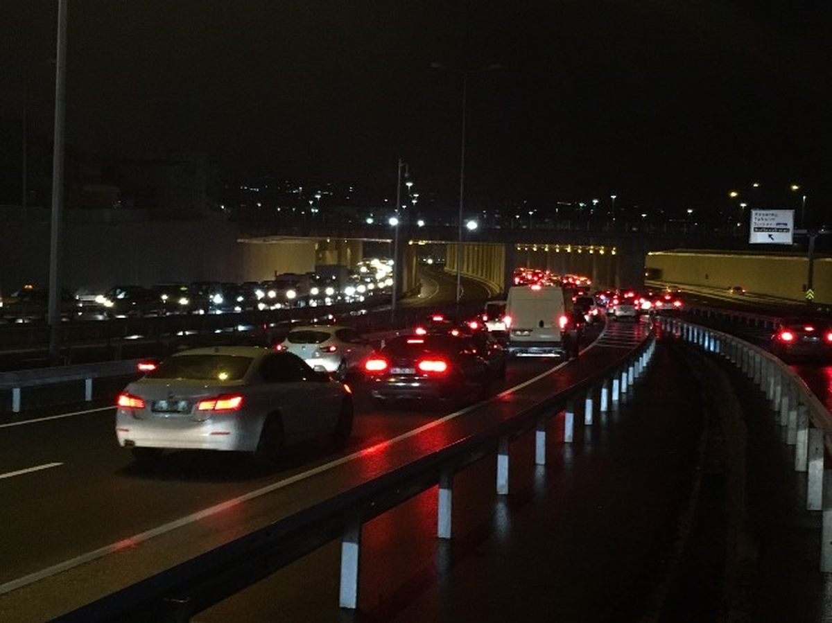 Avrasya Tüneli\'nde Trafik Yoğunluğu