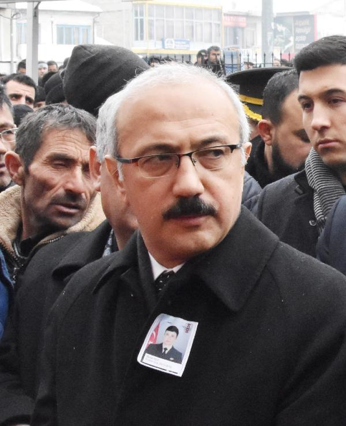 Bakan Elvan: Uluslararası Güçler, Terör Örgütüyle İşbirliği Yapıyor