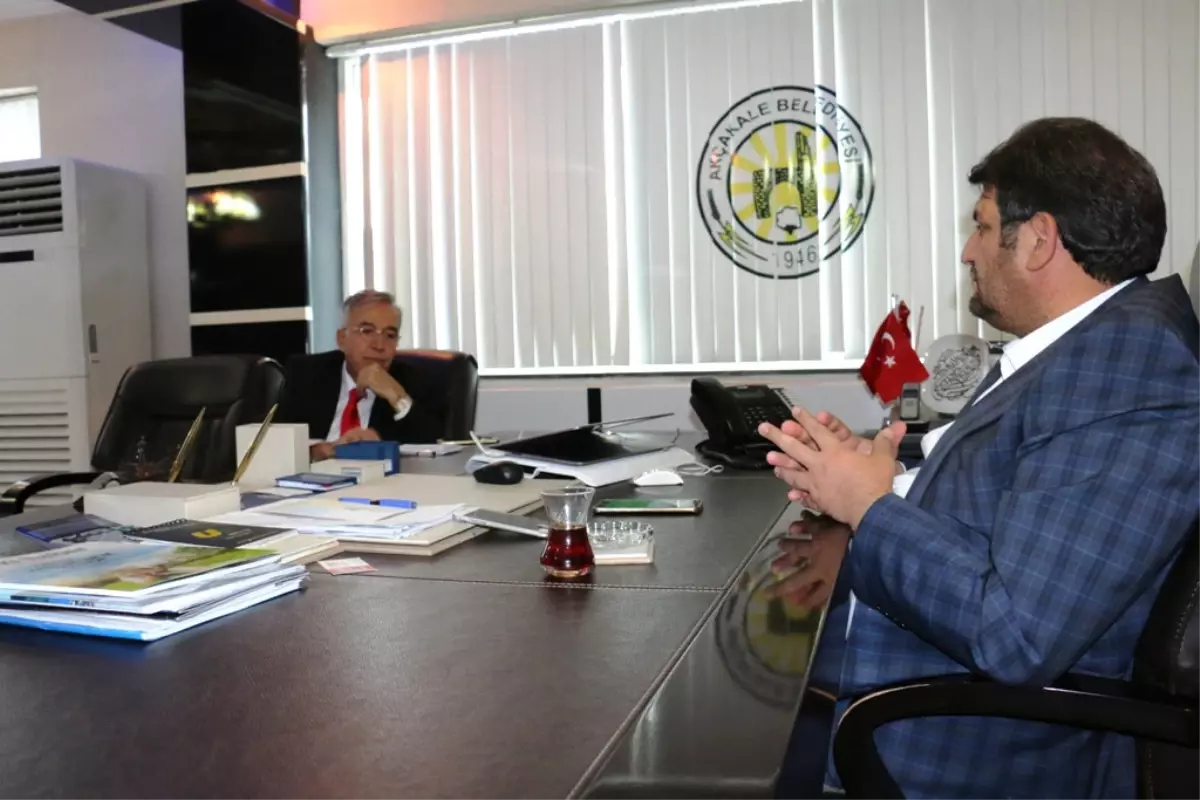 Başkan Ayhan, Gazeteci-Yazar Yavuz Donat\'ı ağırladı