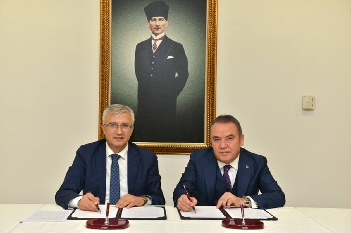 Başkan Böcek\'ten \'Denetimli Serbestlik\' Protokolü