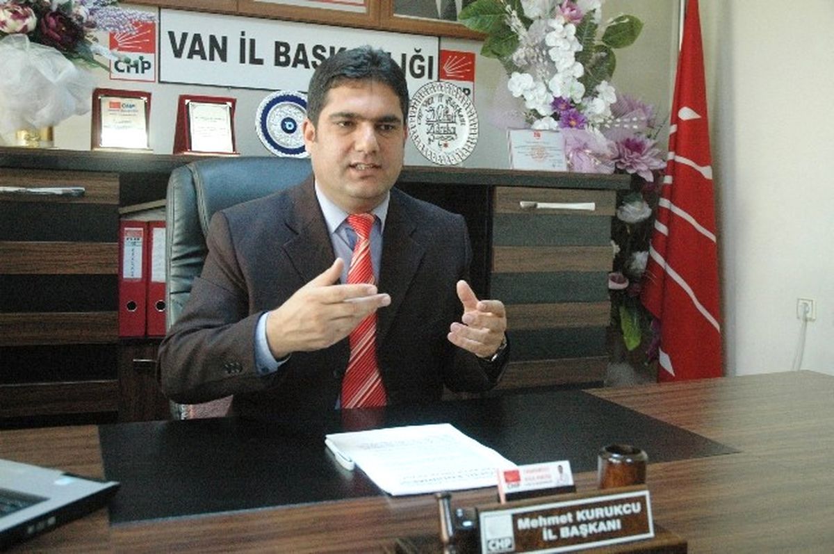 CHP Van\'da 506 Kişiyi Üyelikten Attı