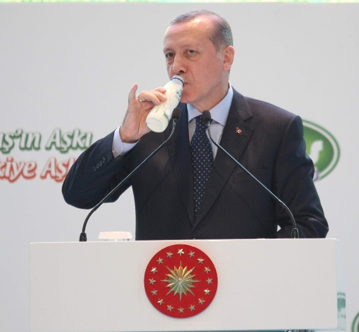 Cumhurbaşkanı Erdoğan: "Bizim Milli İçkimiz Ayrandır"