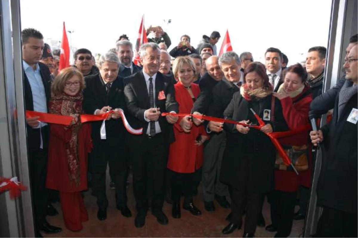 Devrim Şehidi Kubilay Bu Yıl Menemen\'de İki Törenle Anıldı (2)