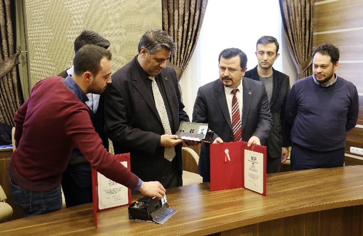 Dünya Şampiyonluğunu Rektör Polat ile Paylaştılar