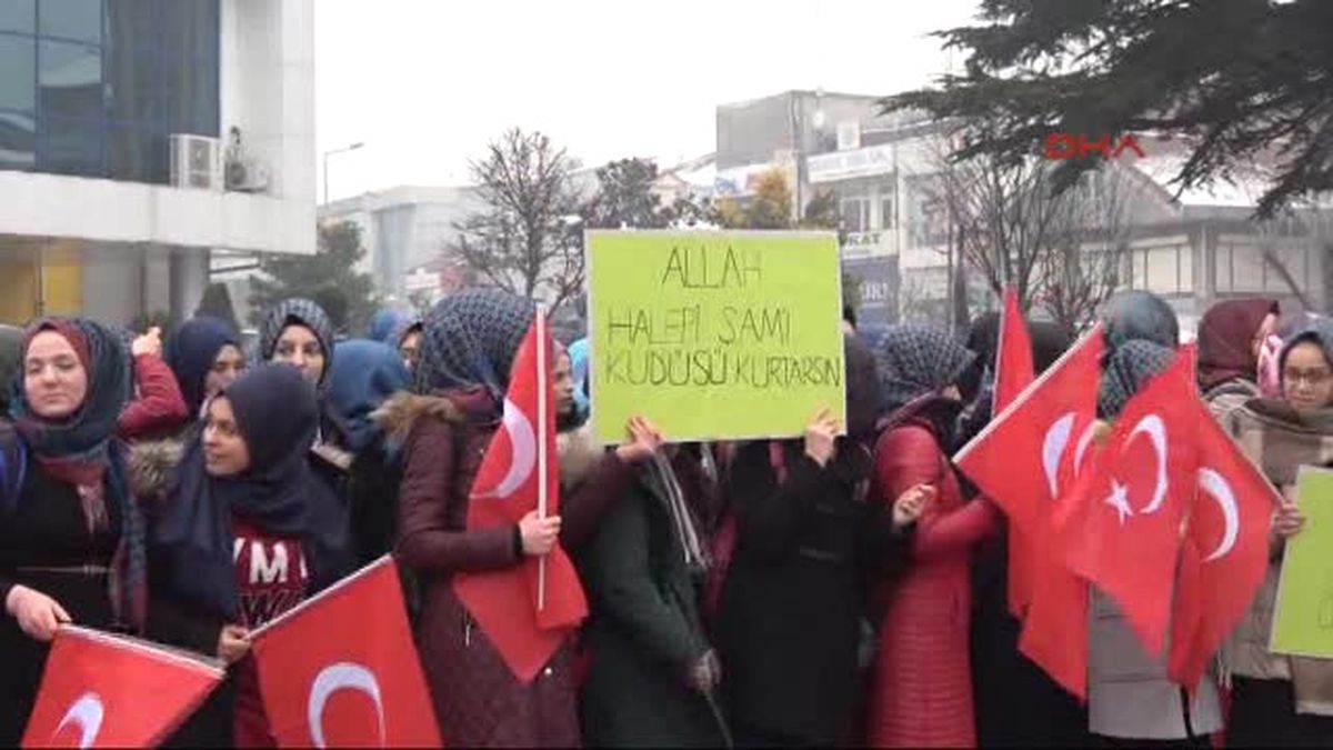 Düzce\'de Imam Hatip Öğrencilerinden Terör Protestosu