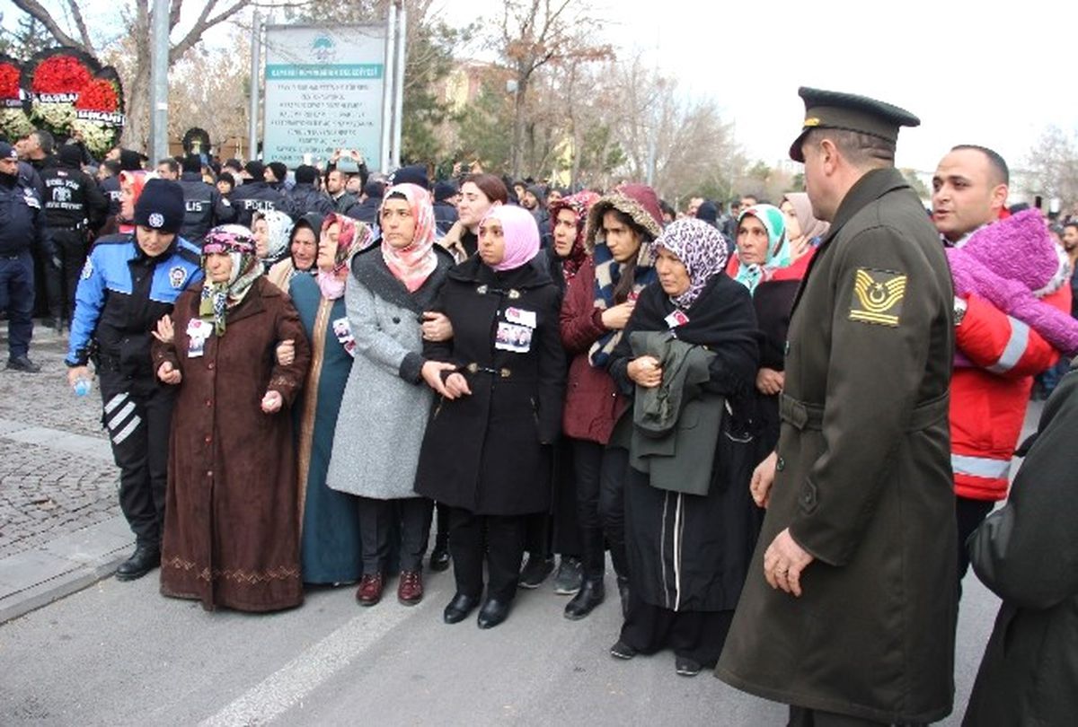 El Bab Şehitleri Toprağa Verildi
