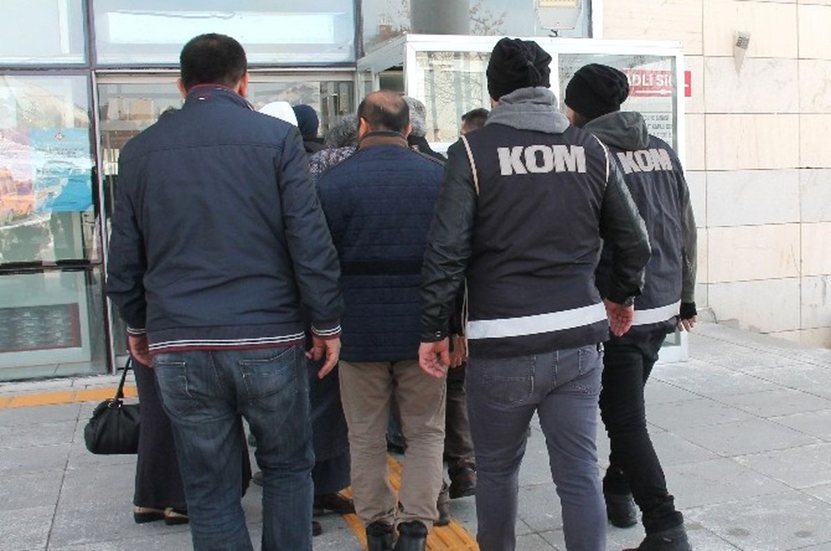 Elazığ\'da Bylock Kullanan 15 Polis Adliyeye Sevk Edildi