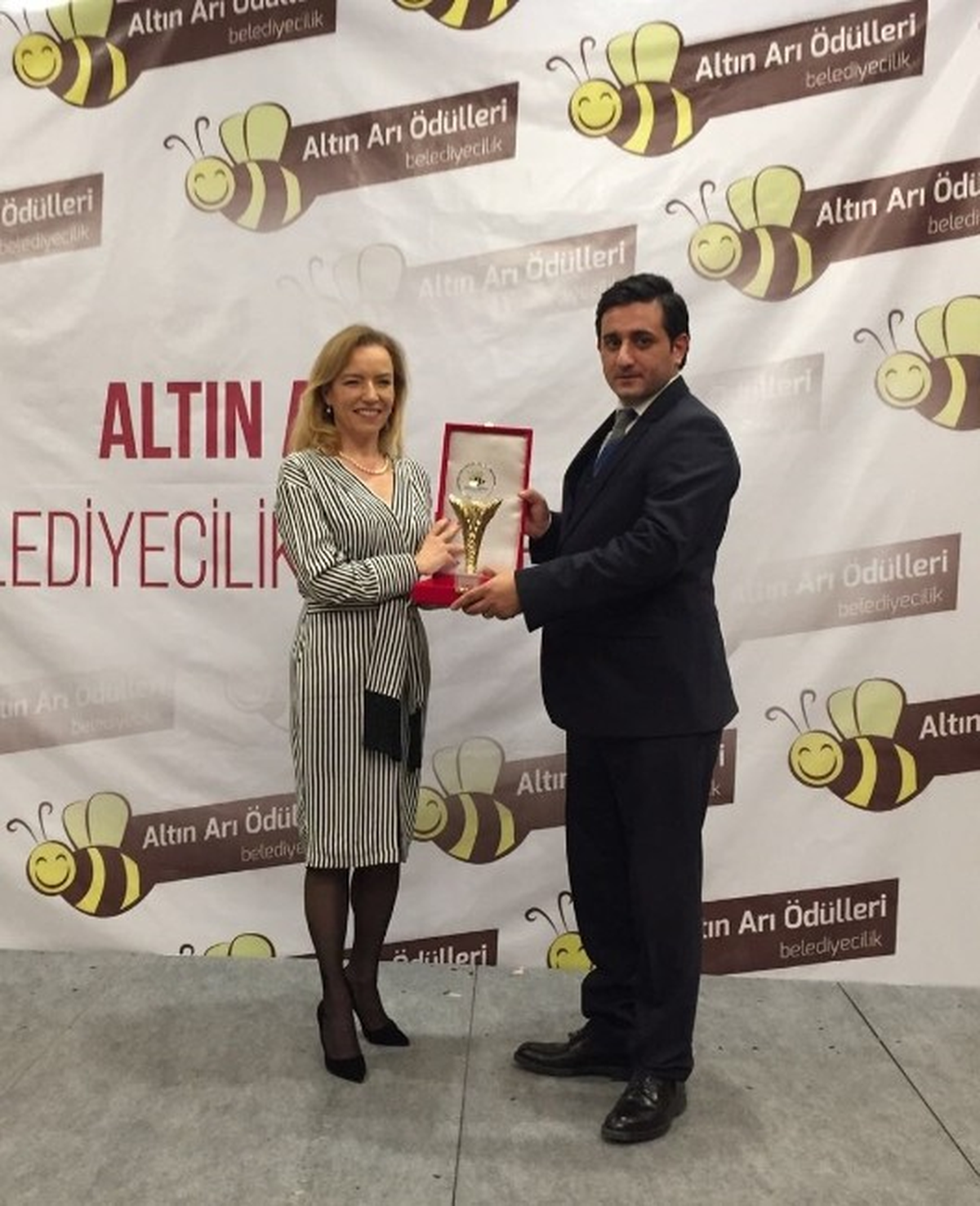 Gülsuyu ve Gülensu\'ya "Altın Arı" Ödülü